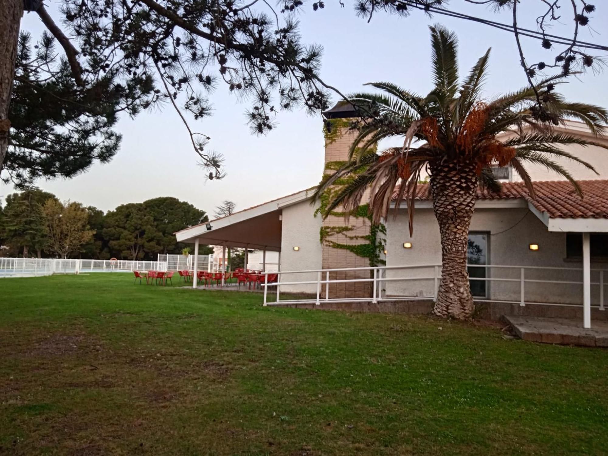 Albergue Zaragoza Camping Екстериор снимка