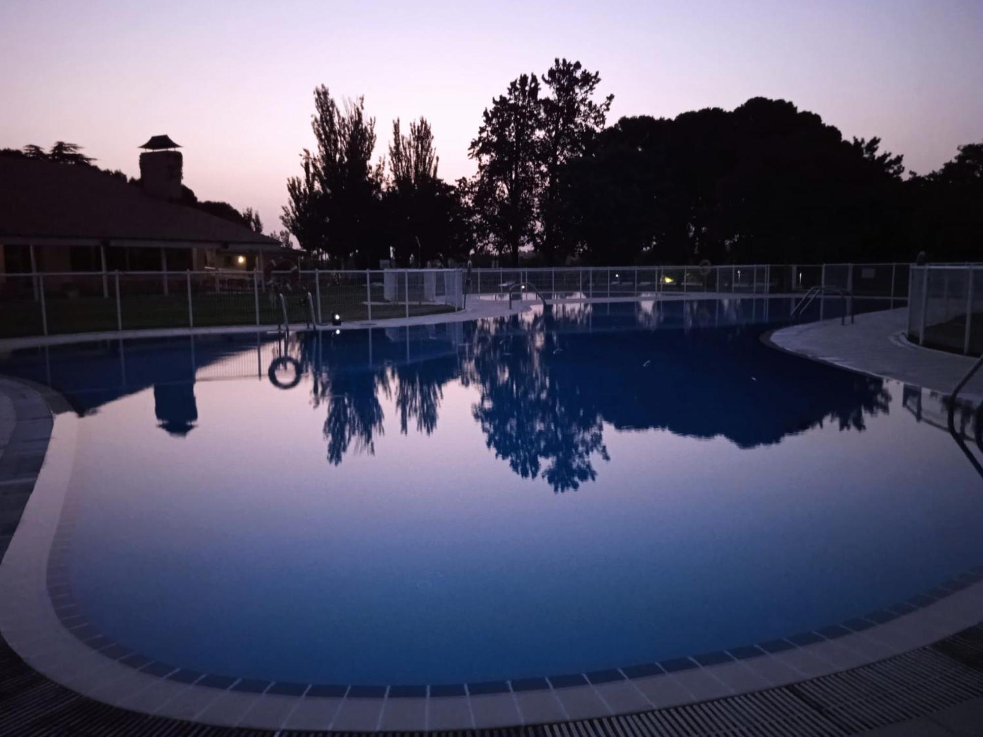 Albergue Zaragoza Camping Екстериор снимка